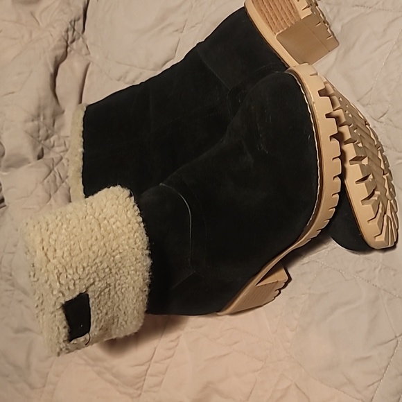 No brand size 8, short heel lined boots, worn once - Picture 1 of 6